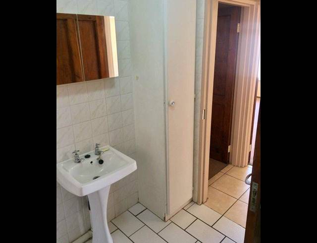 2 BEDROOM APARTMENT FOR SALE IN HELDERKRUIN